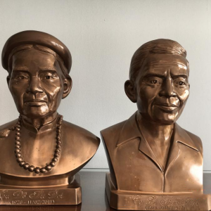 Đúc Tượng Chân Dung Bán Thân Cụ Ông Bằng Đồng